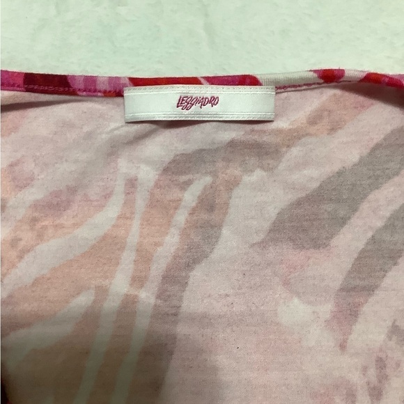 Leggiadro V-neck Shirt Sz 2 Pink Print - Picture 3 of 6